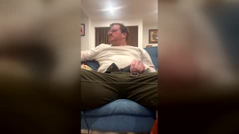 Snapshot of heartofadog604 chatting on January 2026 02:48:02 AM MT online show from January 2026 02:48:02 AM