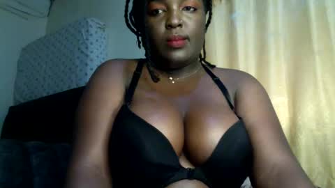 Snapshot of heaven_122 chatting on October 2025 07:45:02 AM Angel  online show from October 2025 07:45:02 AM