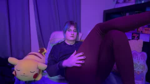 Snapshot of heavensentttt chatting on December 2024 09:30:01 AM Saoirse online show from December 2024 09:30:01 AM