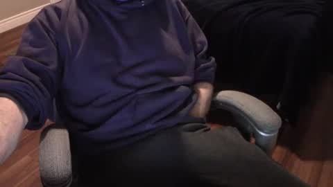 Snapshot of heavilyhung chatting on January 2025 03:32:02 AM John online show from January 2025 03:32:02 AM