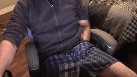 Snapshot of heavilyhung chatting on October 2025 04:02:02 AM John online show from October 2025 04:02:02 AM