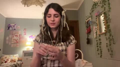 Sarah online show from December 2025 03:51:01 PM