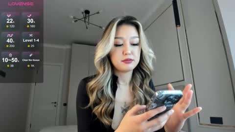 Nomy3 online show from February 2025 05:02:01 AM