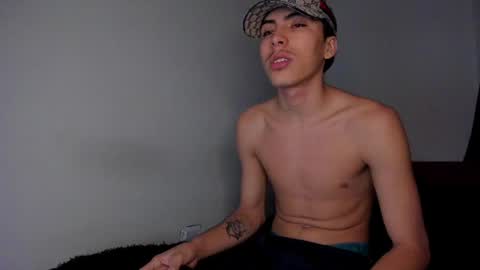 heellboy_ online show from June 2026 02:01:02 AM