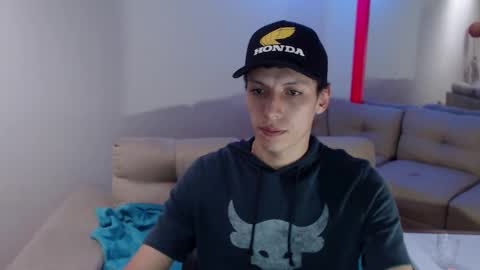 hefesto_69 online show from March 2025 08:42:02 PM