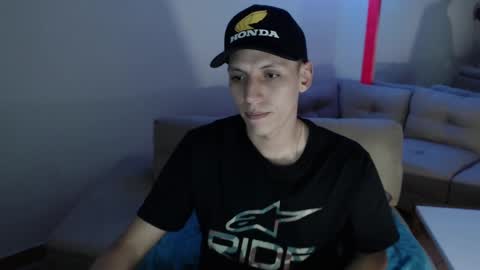 hefesto_69 online show from March 2025 11:18:02 PM