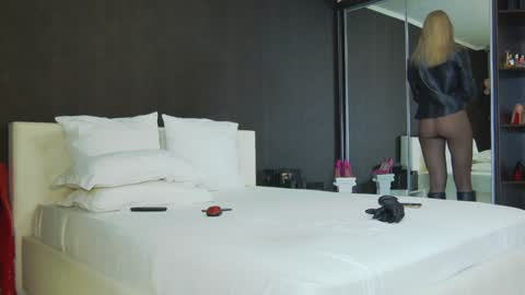 Helen online show from December 2024 07:50:01 AM