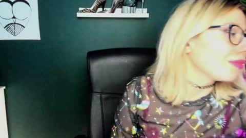 Heidi online show from February 2025 01:21:02 PM