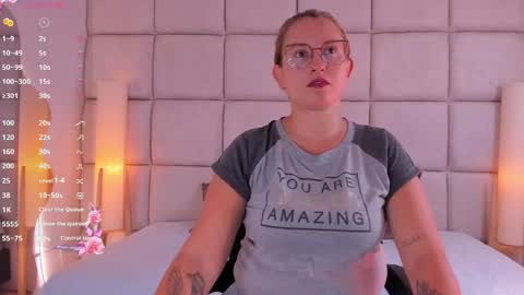 Snapshot of heidishayk chatting on April 2026 12:19:02 PM ANTARA REY online show from April 2026 12:19:02 PM
