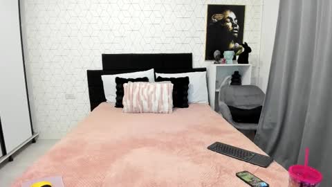 Heidi online show from November 2025 04:25:02 AM