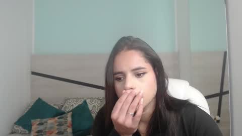 Snapshot of heidy_hoiss chatting on January 2025 02:51:02 PM Heidy online show from January 2025 02:51:02 PM