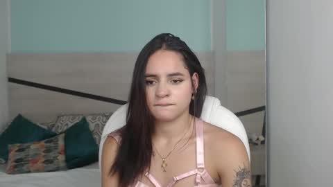 Snapshot of heidy_hoiss chatting on January 2025 05:53:01 PM Heidy online show from January 2025 05:53:01 PM