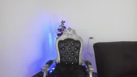 Hela   Independent model online show from January 2025 01:41:01 AM