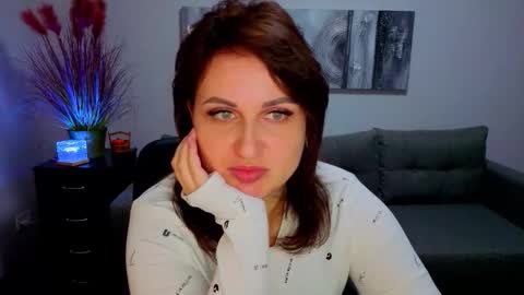 Helen online show from November 2025 06:45:02 AM