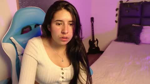 Snapshot of helen_rossy chatting on November 2025 08:30:01 PM Helen online show from November 2025 08:30:01 PM