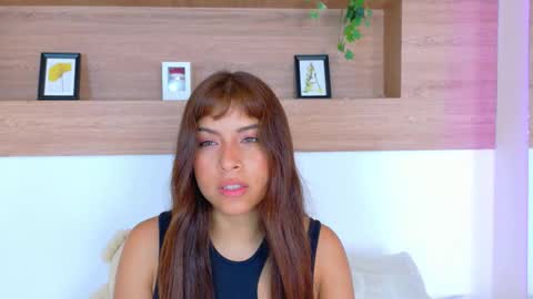 helenafoumier online show from March 2026 04:07:02 PM