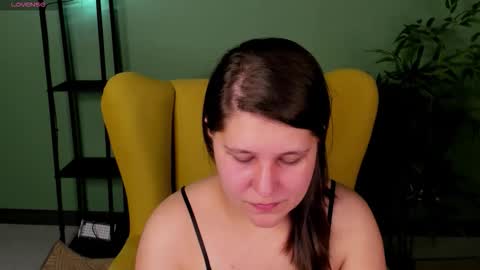 Snapshot of helenahoffmann chatting on February 2026 04:01:02 AM helenahoffmann online show from February 2026 04:01:02 AM