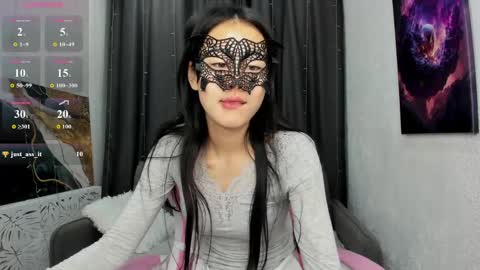 Hi I am Helen online show from March 2026 02:13:01 AM