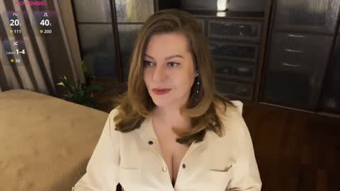 Snapshot of helenbonham chatting on June 2026 11:51:01 PM Helena Bonham online show from June 2026 11:51:01 PM
