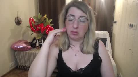 helenenigma online show from February 2025 10:26:02 PM