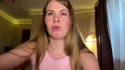 Chloe online show from May 2026 04:15:02 PM