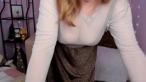 Helen online show from December 2024 05:07:01 AM