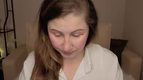 Helen online show from November 2025 01:52:01 AM