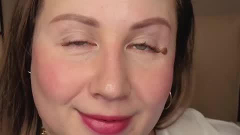 Helen online show from November 2025 02:34:02 AM