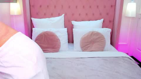 Helen online show from June 2026 12:09:01 PM