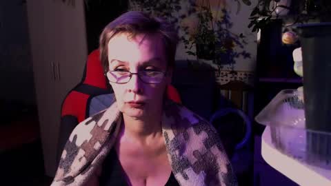 Helga online show from May 2026 07:15:01 PM