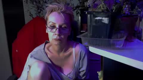 Helga online show from July 2026 07:24:01 PM
