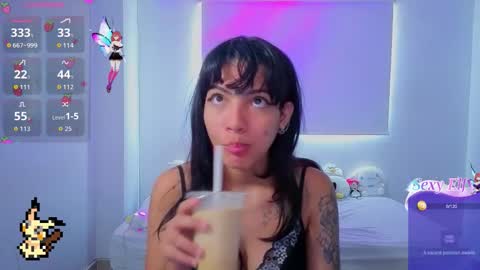 Helia Transfem and Amy online show from March 2026 04:25:01 PM