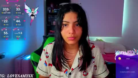 Snapshot of helia_n_amy chatting on June 2026 03:18:01 PM Helia Transfem and Amy online show from June 2026 03:18:01 PM