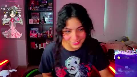 Snapshot of helia_n_amy chatting on July 2026 10:56:02 PM Helia Transfem and Amy online show from July 2026 10:56:02 PM