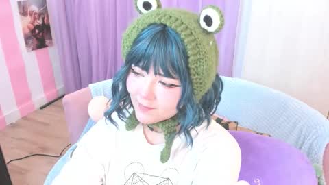 Laura online show from October 2025 05:43:02 AM