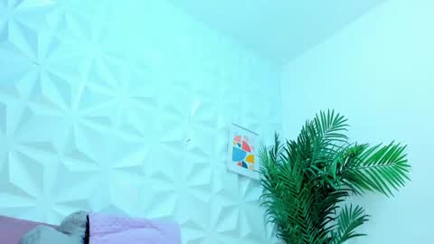 hellen     online show from January 2025 01:35:01 AM