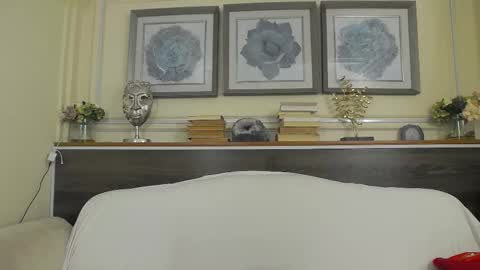    online show from November 2025 03:59:02 AM