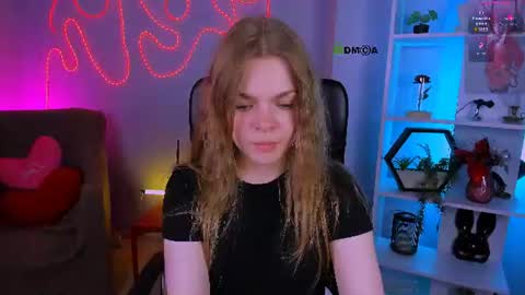 Helli online show from July 2026 07:08:02 PM