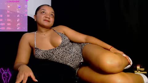 Snapshot of hello_candy chatting on October 2025 11:05:01 PM Candy online show from October 2025 11:05:01 PM