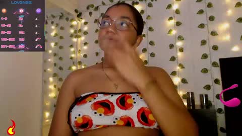 Snapshot of hello_candy chatting on May 2026 12:06:02 AM Candy online show from May 2026 12:06:02 AM