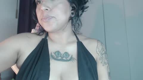 Snapshot of hello_demonkitty chatting on January 2025 05:45:02 PM SIMONA  online show from January 2025 05:45:02 PM