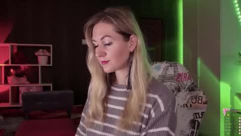 Alisia  Monday to Friday from 10 am to 4 pm GMT 2 online show from October 2025 08:13:01 AM