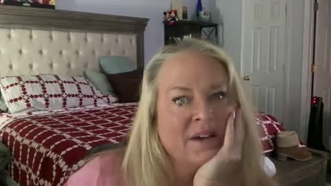 Hunnys Hive online show from January 2025 08:18:01 PM