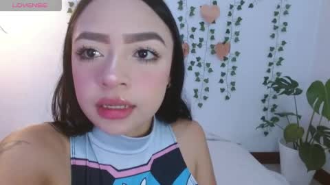 hellokitty_valery1 online show from April 2026 10:59:01 PM