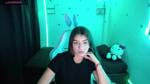 Snapshot of helloo_kityy25 chatting on February 2025 02:19:02 AM helloo_kityy25 online show from February 2025 02:19:02 AM