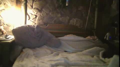 Snapshot of hellsbanger chatting on March 2025 09:59:02 PM hellsbanger online show from March 2025 09:59:02 PM