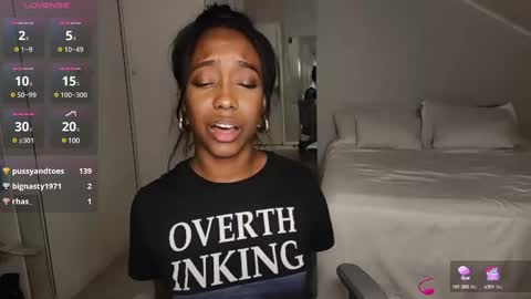 Snapshot of hellsd97 chatting on December 2024 06:10:01 AM hellsd97 online show from December 2024 06:10:01 AM