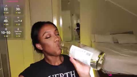 Snapshot of hellsd97 chatting on February 2025 03:28:01 AM hellsd97 online show from February 2025 03:28:01 AM