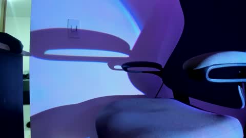 Owner of your wallet  online show from February 2025 05:25:01 AM