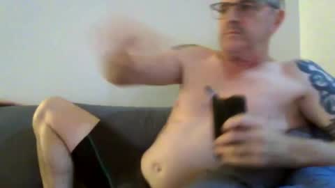 Snapshot of hempie1973 chatting on June 2026 08:17:02 AM hempie1973 online show from June 2026 08:17:02 AM